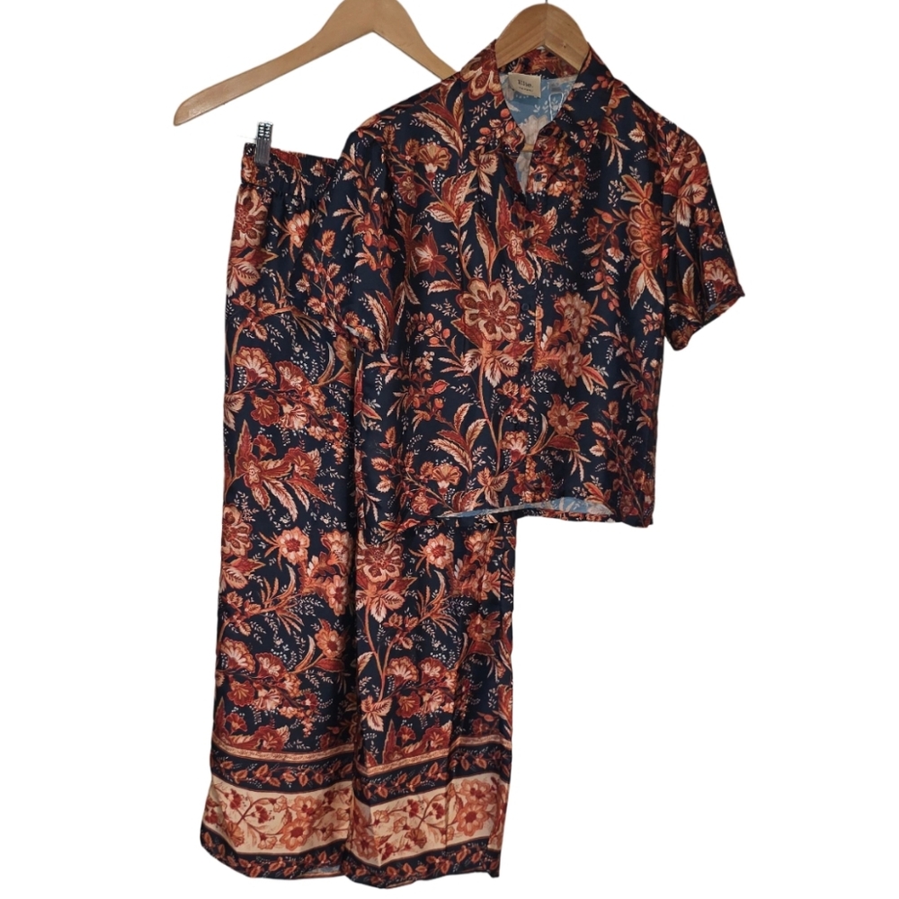 Elie Tahari Navy Floral Print 2 Piece Set Short Sleeve Top Wide Leg Pants Boho